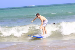 surfing lessons isla verde